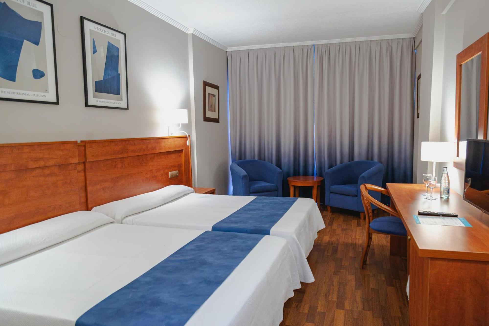 Habitación Familiar (2 adultos + 1 niño)